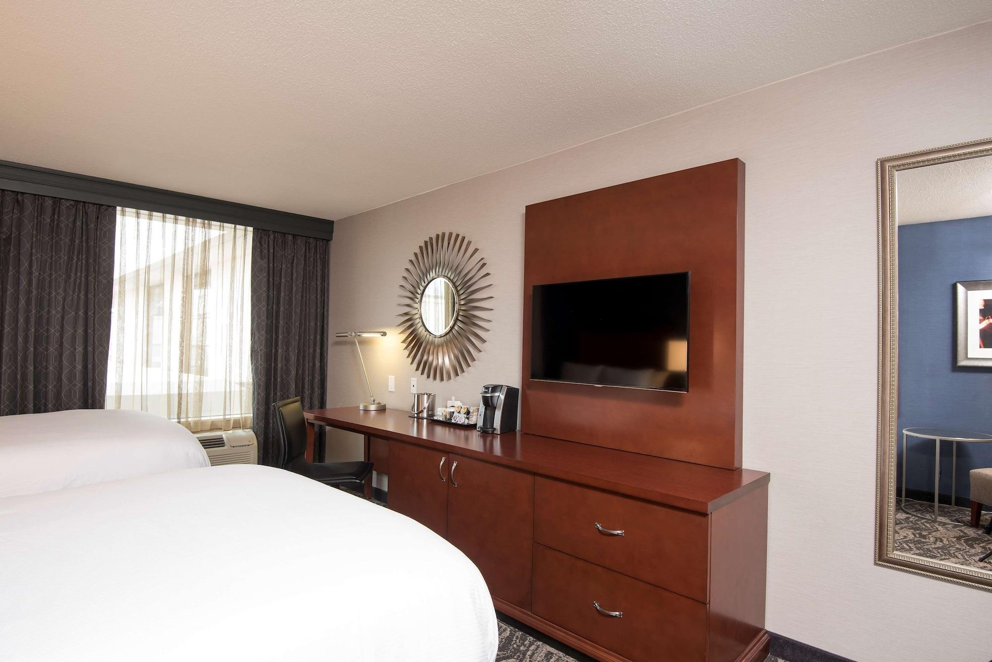 Hotel Doubletree By Hilton Schenectady Esterno foto