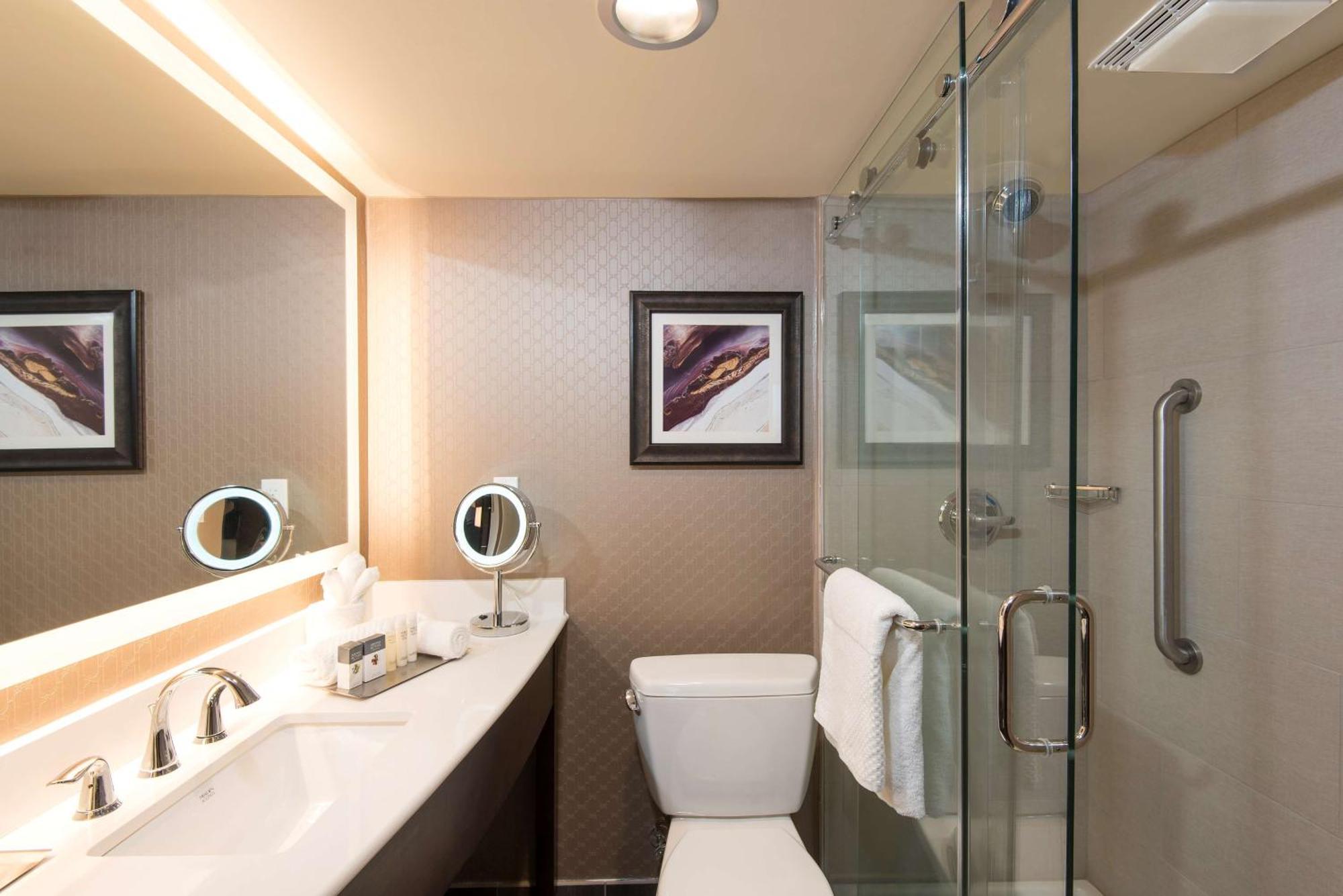 Hotel Doubletree By Hilton Schenectady Esterno foto