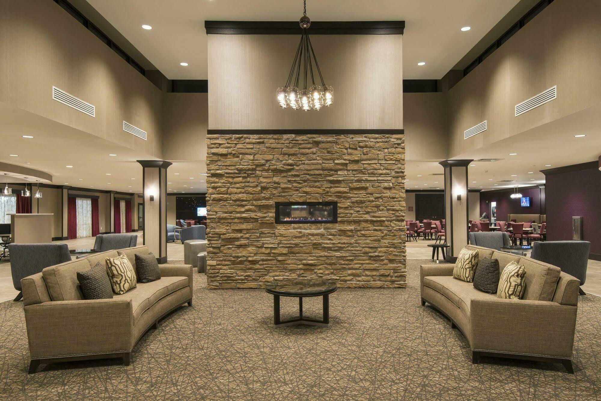 Hotel Doubletree By Hilton Schenectady Esterno foto